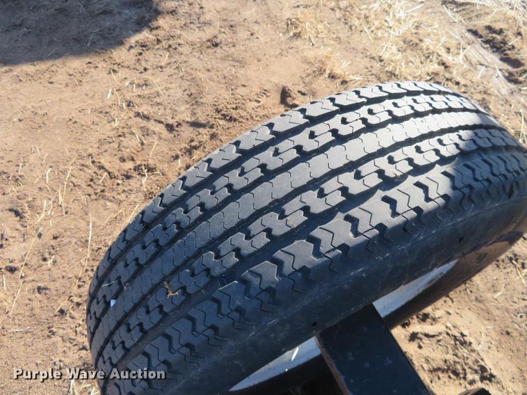 image for item BU9984 2010 AGCO 5200 draper head