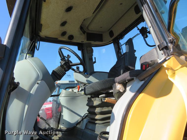 image for item BU9995 2009 Challenger MT555B MFWD tractor