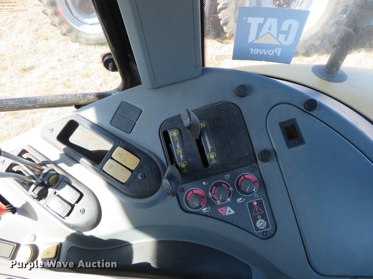 image for item BU9995 2009 Challenger MT555B MFWD tractor