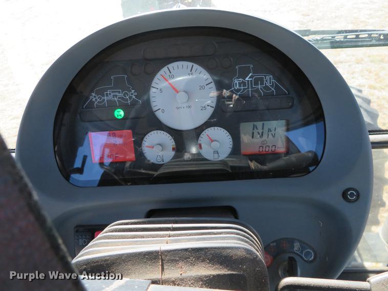 image for item BU9995 2009 Challenger MT555B MFWD tractor