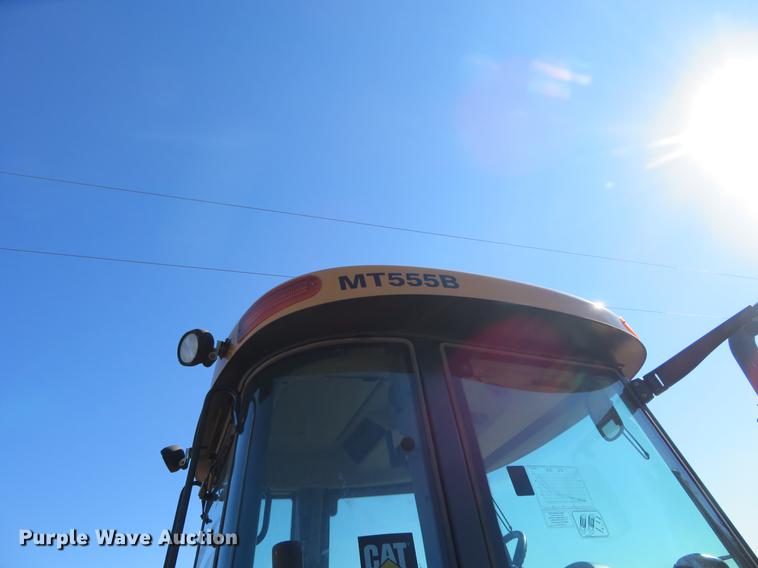 image for item BU9995 2009 Challenger MT555B MFWD tractor