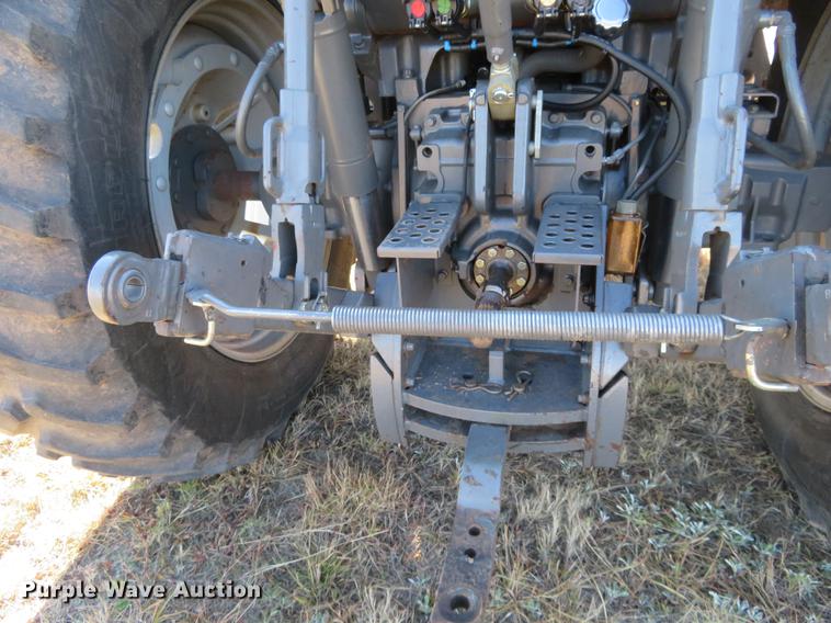 image for item BU9995 2009 Challenger MT555B MFWD tractor