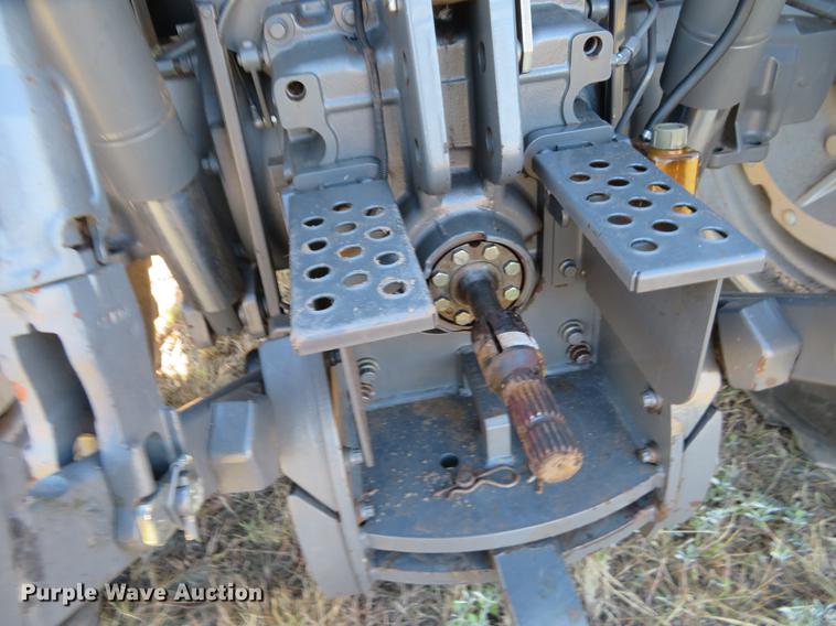 image for item BU9995 2009 Challenger MT555B MFWD tractor