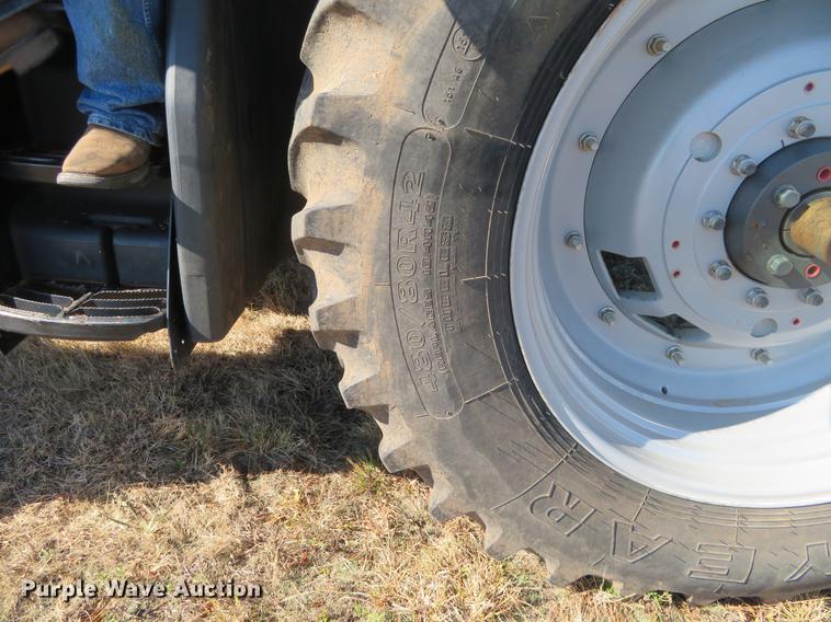 image for item BU9995 2009 Challenger MT555B MFWD tractor