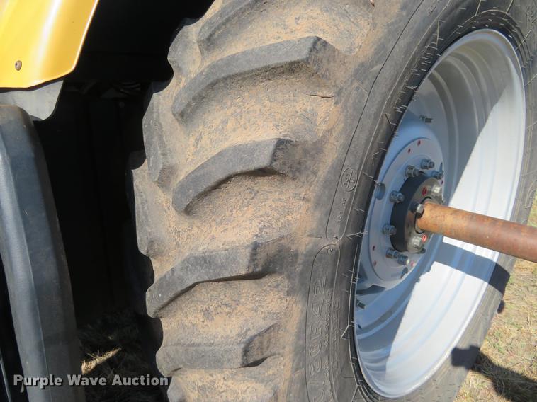 image for item BU9995 2009 Challenger MT555B MFWD tractor