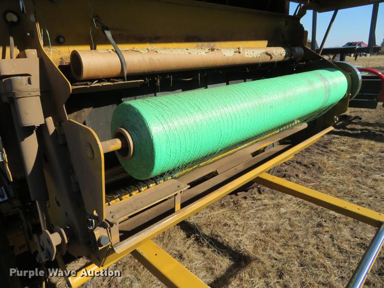 image for item BU9996 2013 Vermeer 605 Super M Cornstalk Special round baler