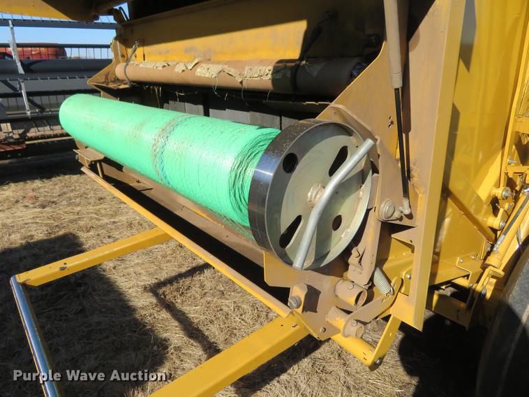 image for item BU9996 2013 Vermeer 605 Super M Cornstalk Special round baler