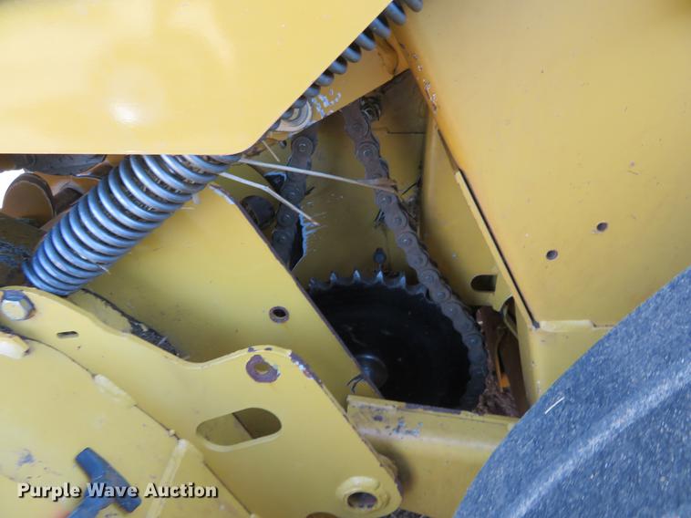 image for item BU9996 2013 Vermeer 605 Super M Cornstalk Special round baler