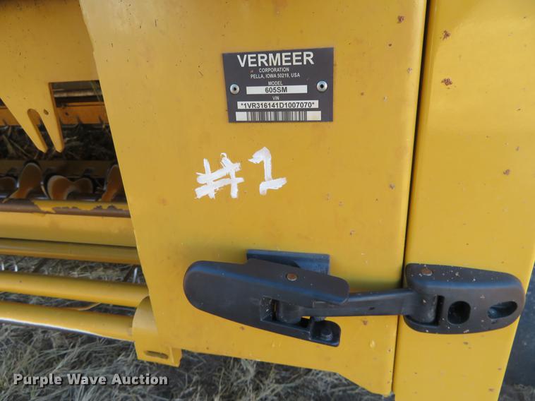 image for item BU9996 2013 Vermeer 605 Super M Cornstalk Special round baler