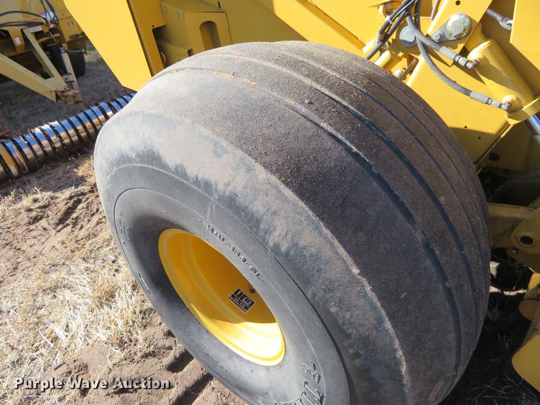 image for item BU9996 2013 Vermeer 605 Super M Cornstalk Special round baler