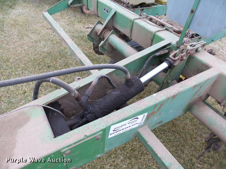image for item DA3592 John Deere 7000 planter