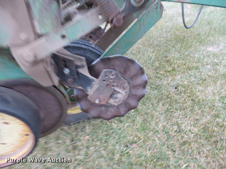 image for item DA3592 John Deere 7000 planter