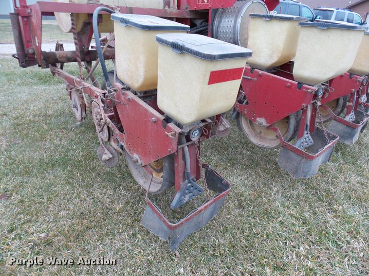 image for item DA3593 International 400 Cyclo planter