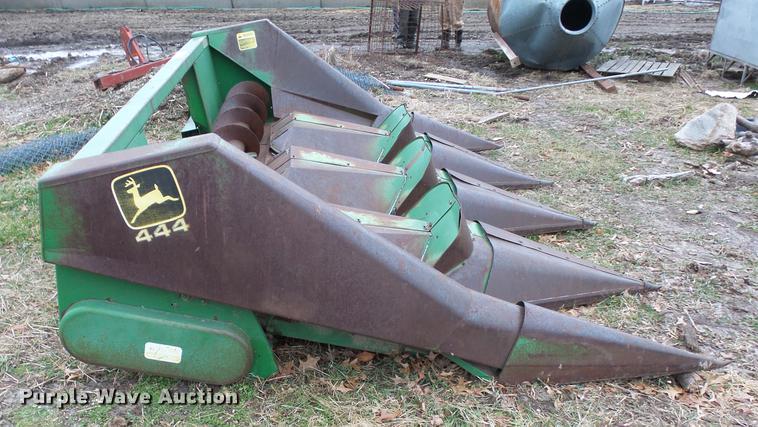 image for item DA3594 John Deere M444 corn head