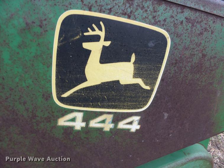 image for item DA3594 John Deere M444 corn head