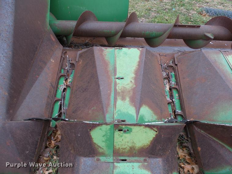 image for item DA3594 John Deere M444 corn head