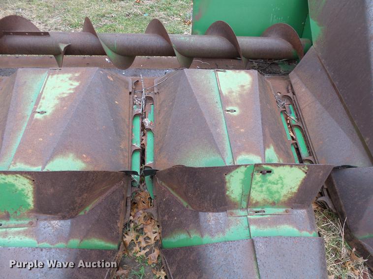 image for item DA3594 John Deere M444 corn head