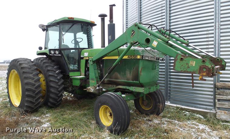 image for item DB2103 1989 John Deere 4555 tractor