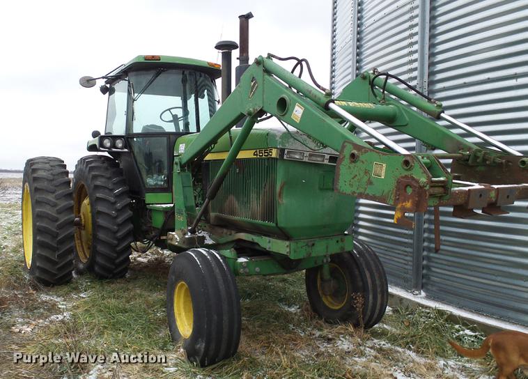 image for item DB2103 1989 John Deere 4555 tractor