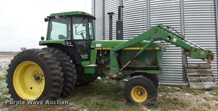 image for item DB2103 1989 John Deere 4555 tractor