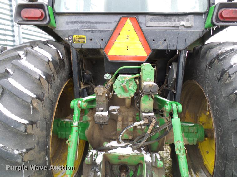 image for item DB2103 1989 John Deere 4555 tractor