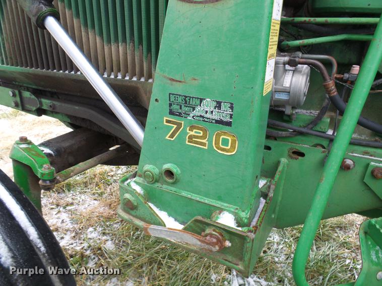 image for item DB2103 1989 John Deere 4555 tractor