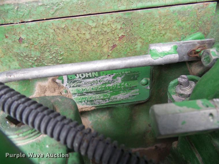 image for item DB2103 1989 John Deere 4555 tractor