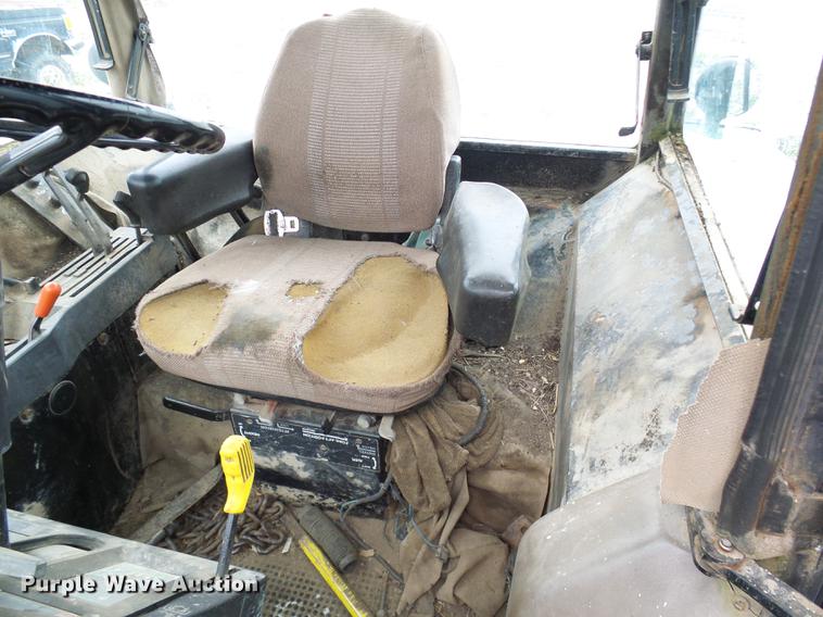 image for item DB2103 1989 John Deere 4555 tractor