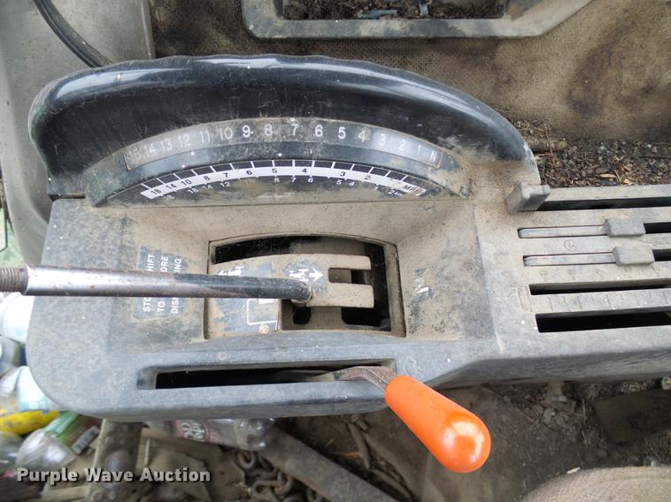 image for item DB2103 1989 John Deere 4555 tractor