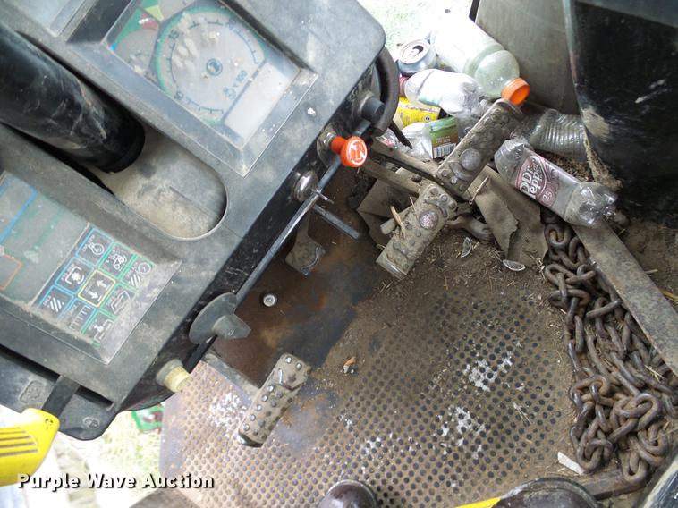 image for item DB2103 1989 John Deere 4555 tractor