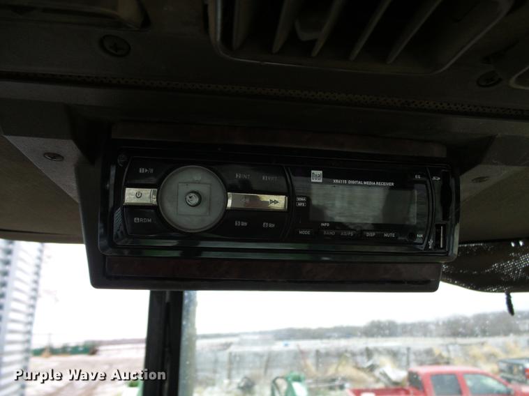 image for item DB2103 1989 John Deere 4555 tractor