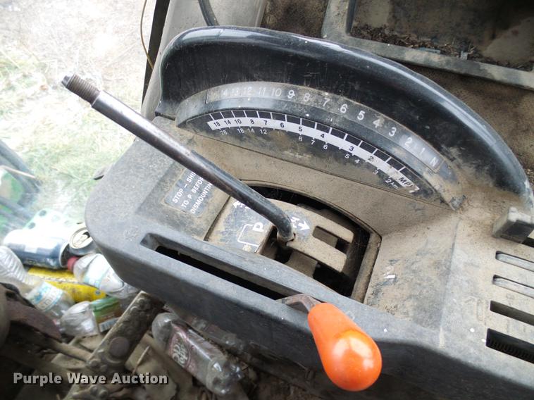 image for item DB2103 1989 John Deere 4555 tractor