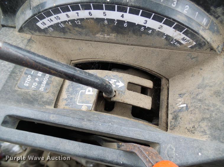 image for item DB2103 1989 John Deere 4555 tractor