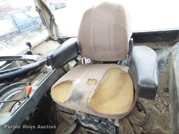 image for item DB2103 1989 John Deere 4555 tractor