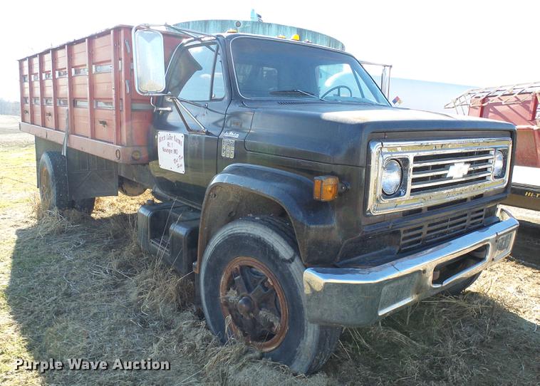 image for item DB2126 1976 Chevrolet C65 grain truck
