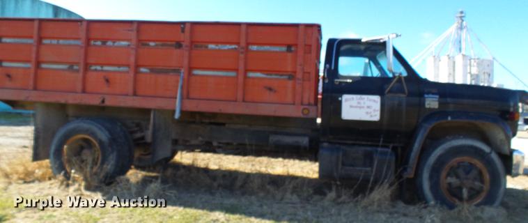 image for item DB2126 1976 Chevrolet C65 grain truck
