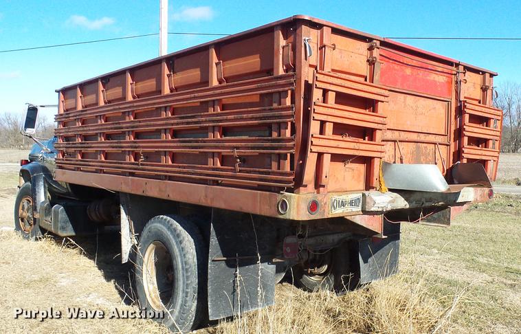 image for item DB2126 1976 Chevrolet C65 grain truck