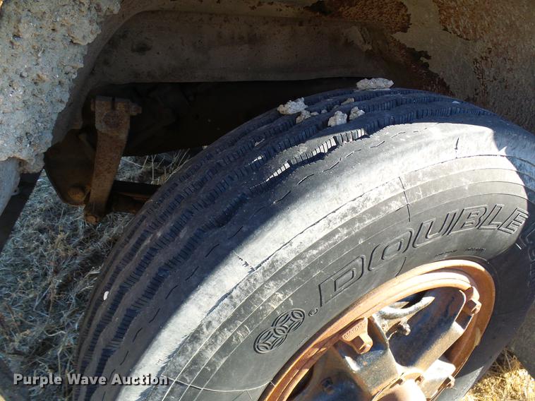 image for item DB2126 1976 Chevrolet C65 grain truck