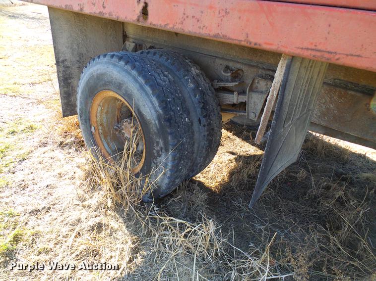 image for item DB2126 1976 Chevrolet C65 grain truck