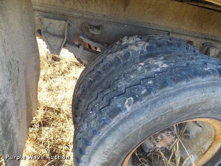 image for item DB2126 1976 Chevrolet C65 grain truck