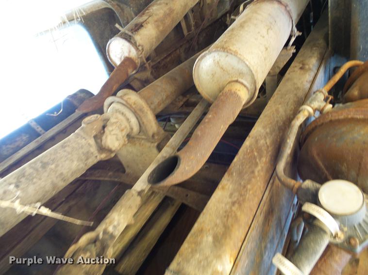 image for item DB2126 1976 Chevrolet C65 grain truck