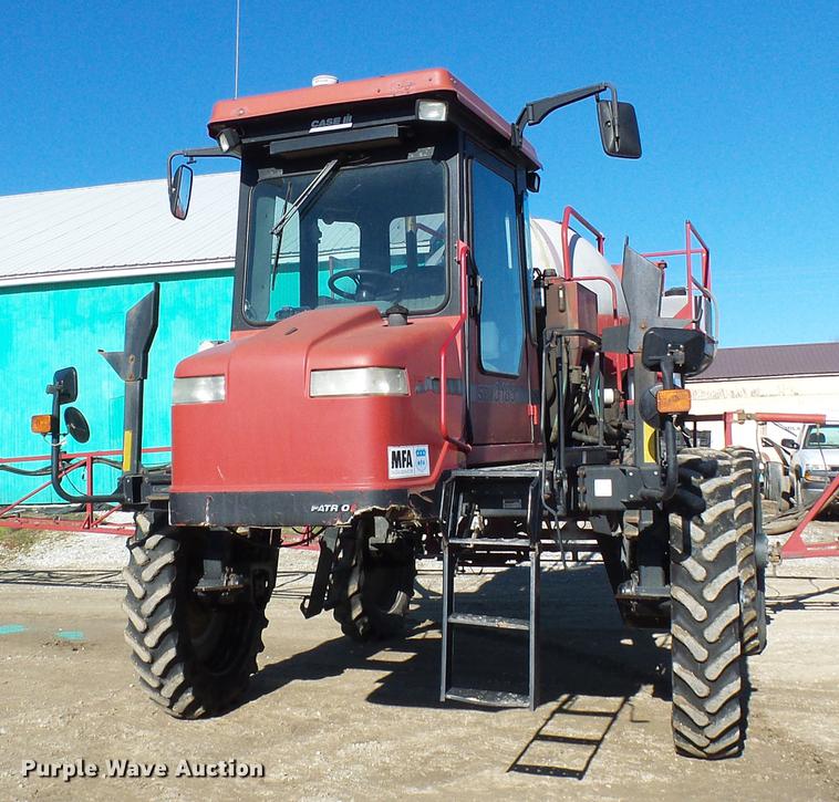 image for item DB2127 2004 Case IH SPX3185 sprayer