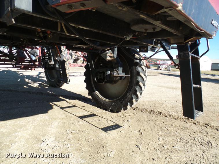 image for item DB2127 2004 Case IH SPX3185 sprayer