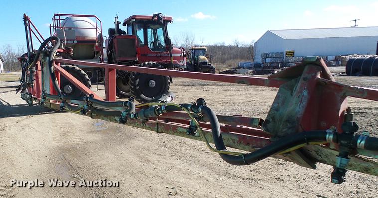 image for item DB2127 2004 Case IH SPX3185 sprayer