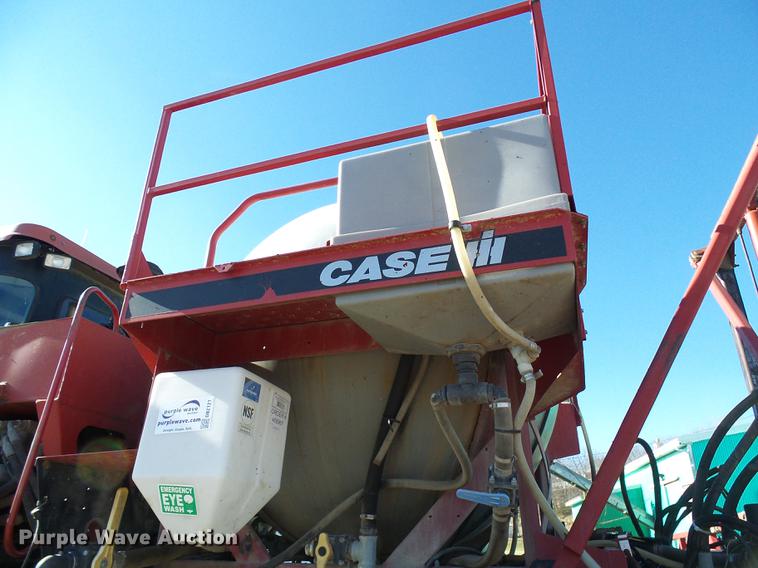 image for item DB2127 2004 Case IH SPX3185 sprayer