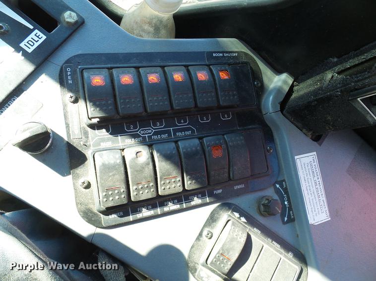 image for item DB2127 2004 Case IH SPX3185 sprayer