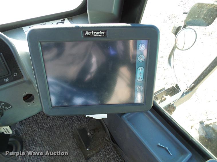image for item DB2127 2004 Case IH SPX3185 sprayer
