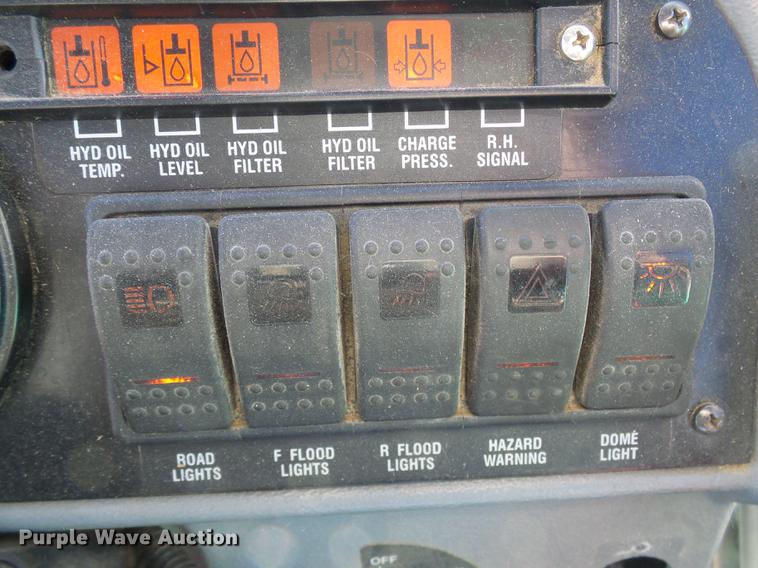 image for item DB2127 2004 Case IH SPX3185 sprayer