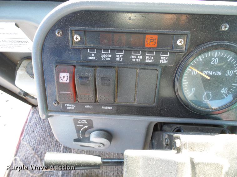 image for item DB2127 2004 Case IH SPX3185 sprayer