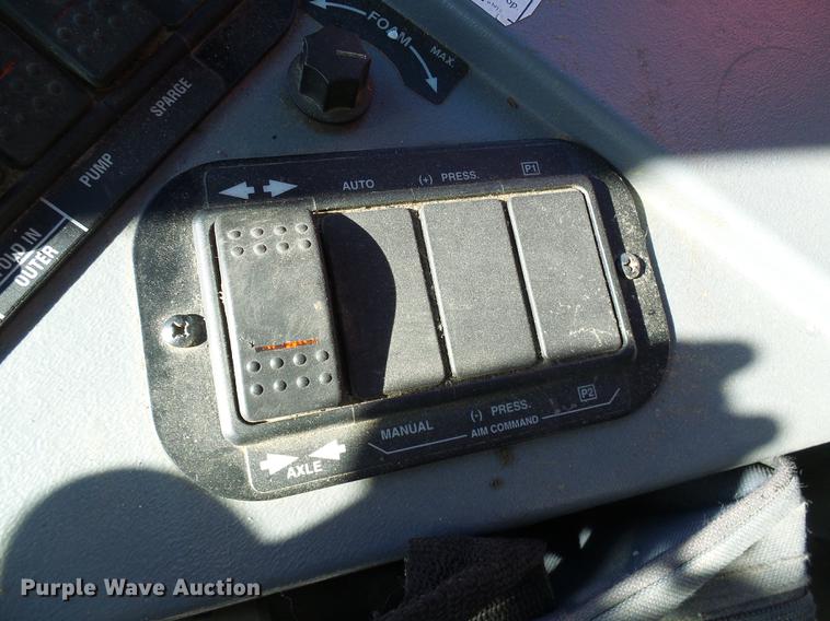 image for item DB2127 2004 Case IH SPX3185 sprayer